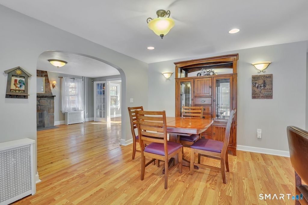 Photo of 156 Reservoir Road, New Britain, CT 06052 (MLS # 24150015)