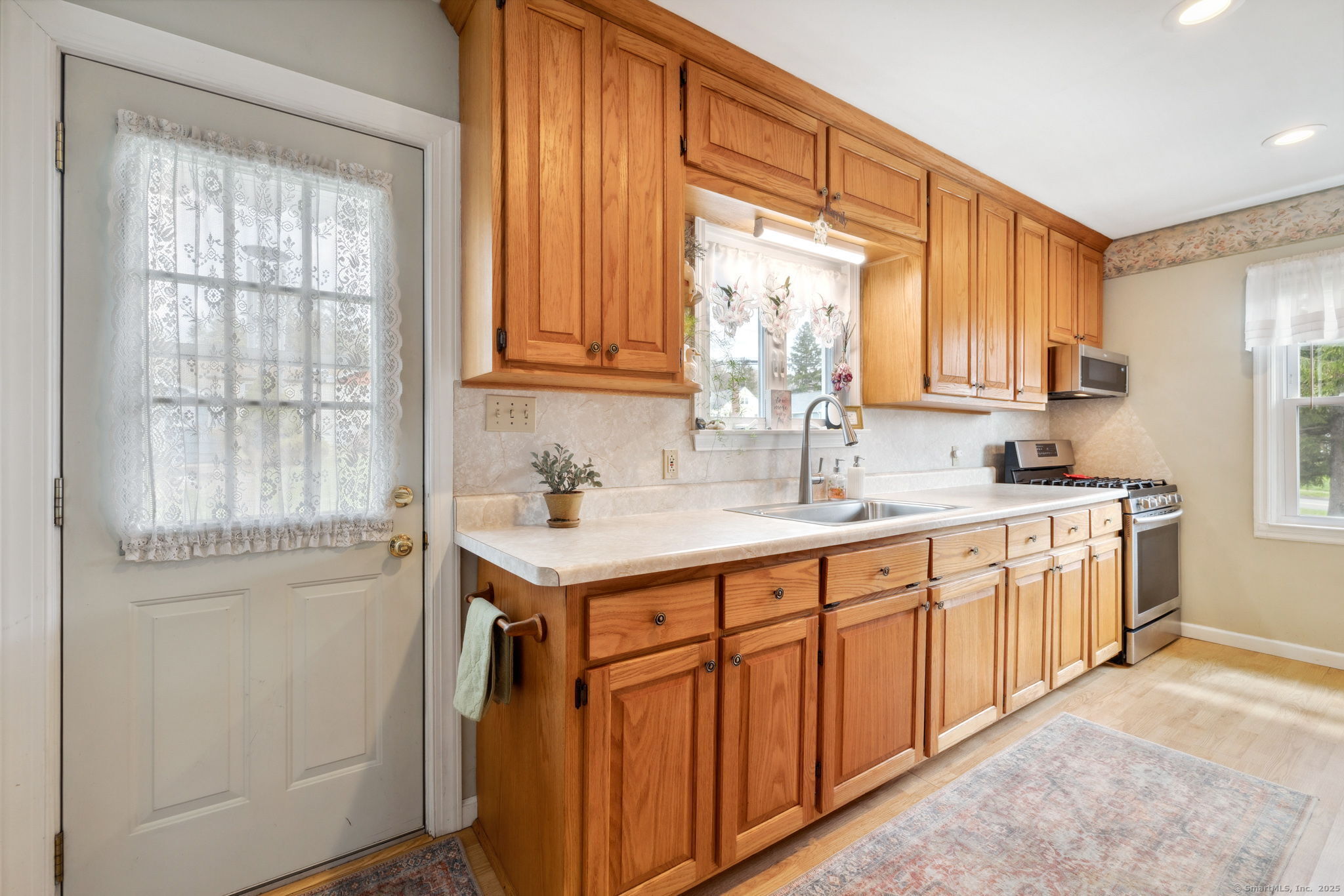 16 Middle Butcher Road, Ellington, Connecticut image 13
