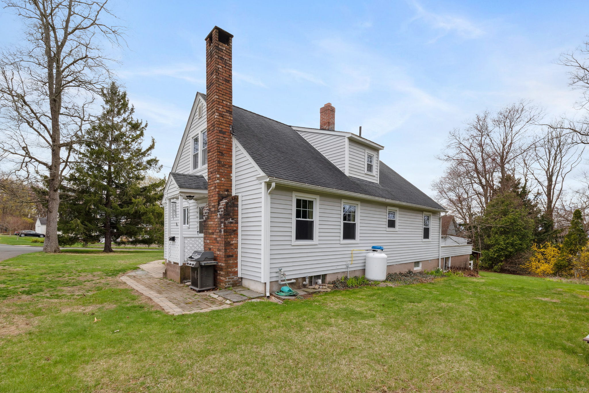 16 Middle Butcher Road, Ellington, Connecticut image 3