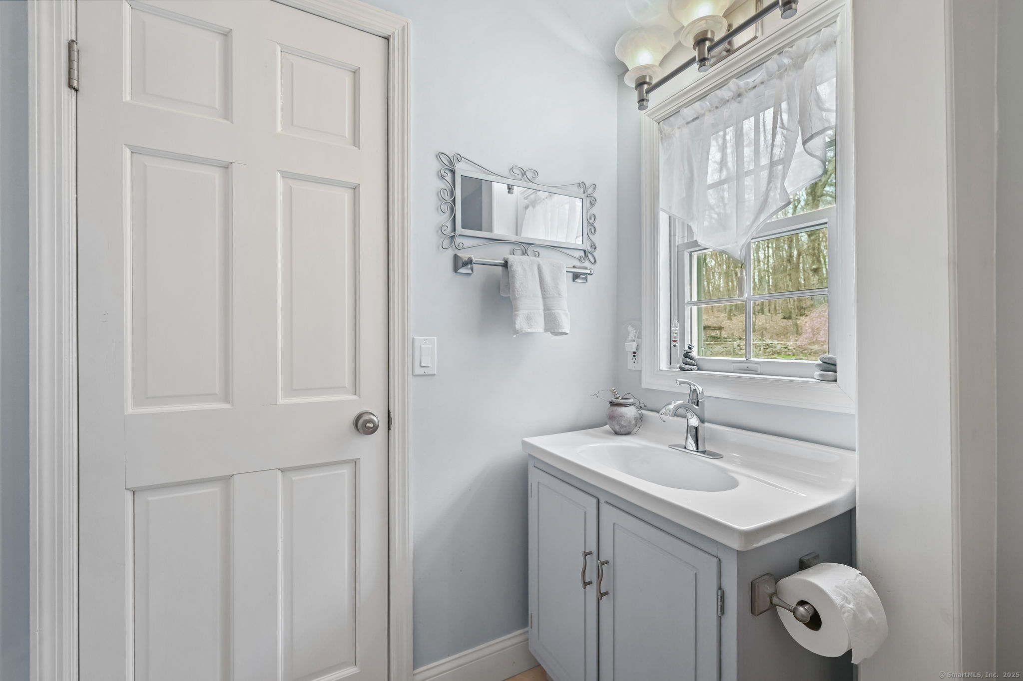98 Taunton Lake Road, Newtown, Connecticut image 24