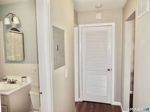 Tiny photo for 245 Unquowa Road #APT 57, Fairfield, CT 06824 (MLS # 24150421)