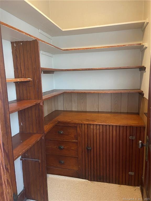 West Hartford, Connecticut 06119, United States, 2 Bedrooms Bedrooms, ,1 BathroomBathrooms,Residential,Active,142362