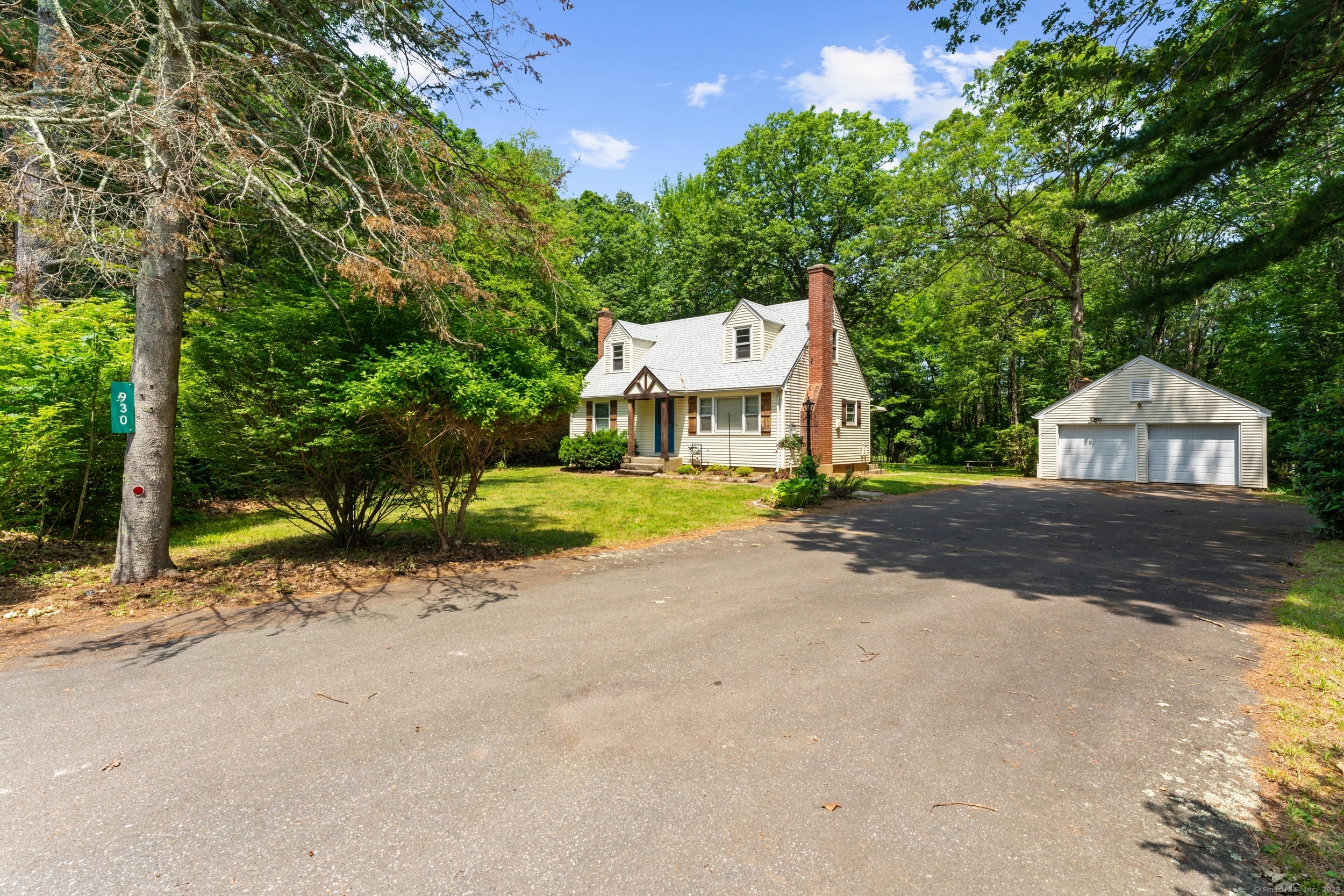 930 Buckley Highway