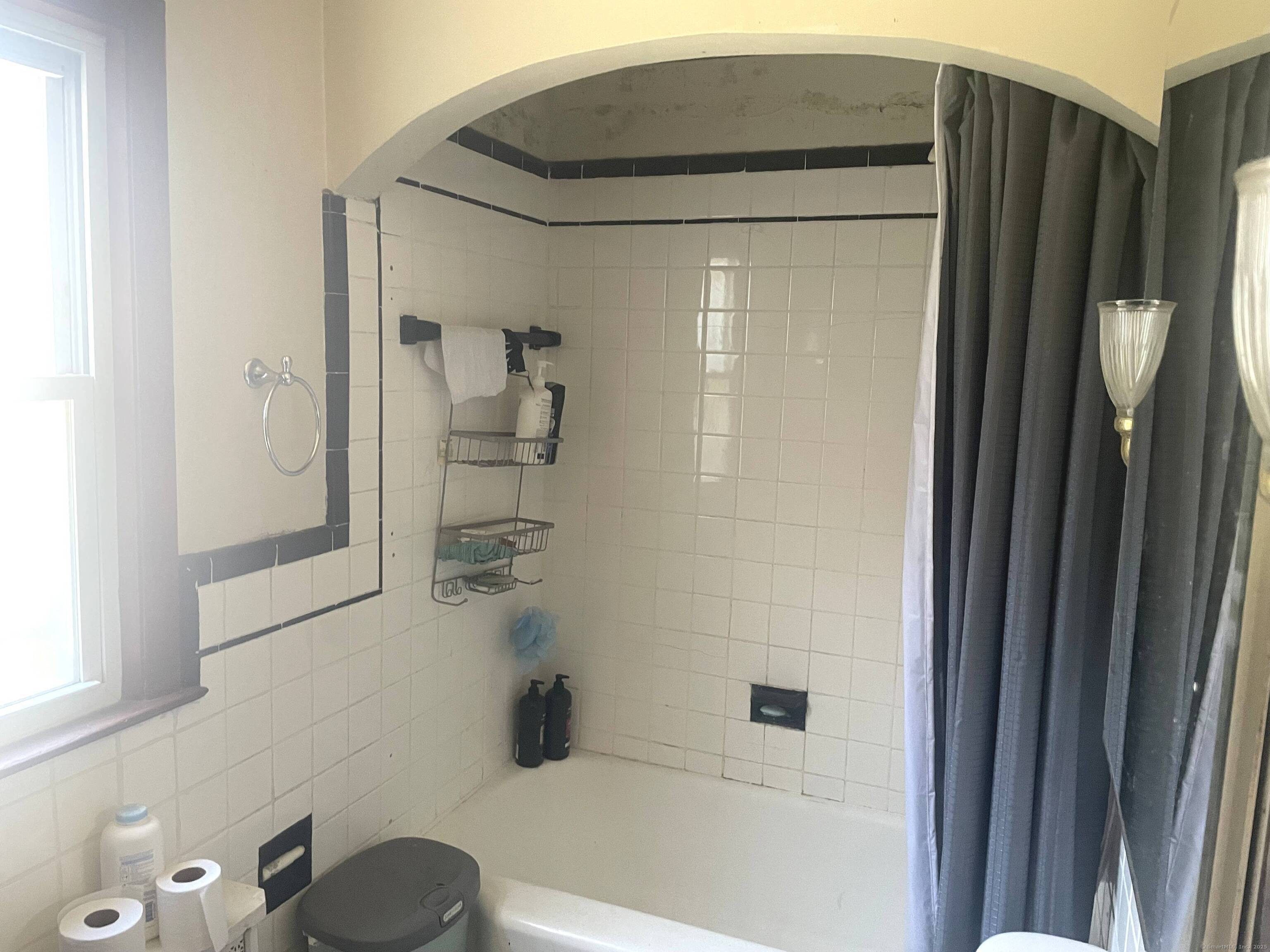 355 Chamberlain Avenue