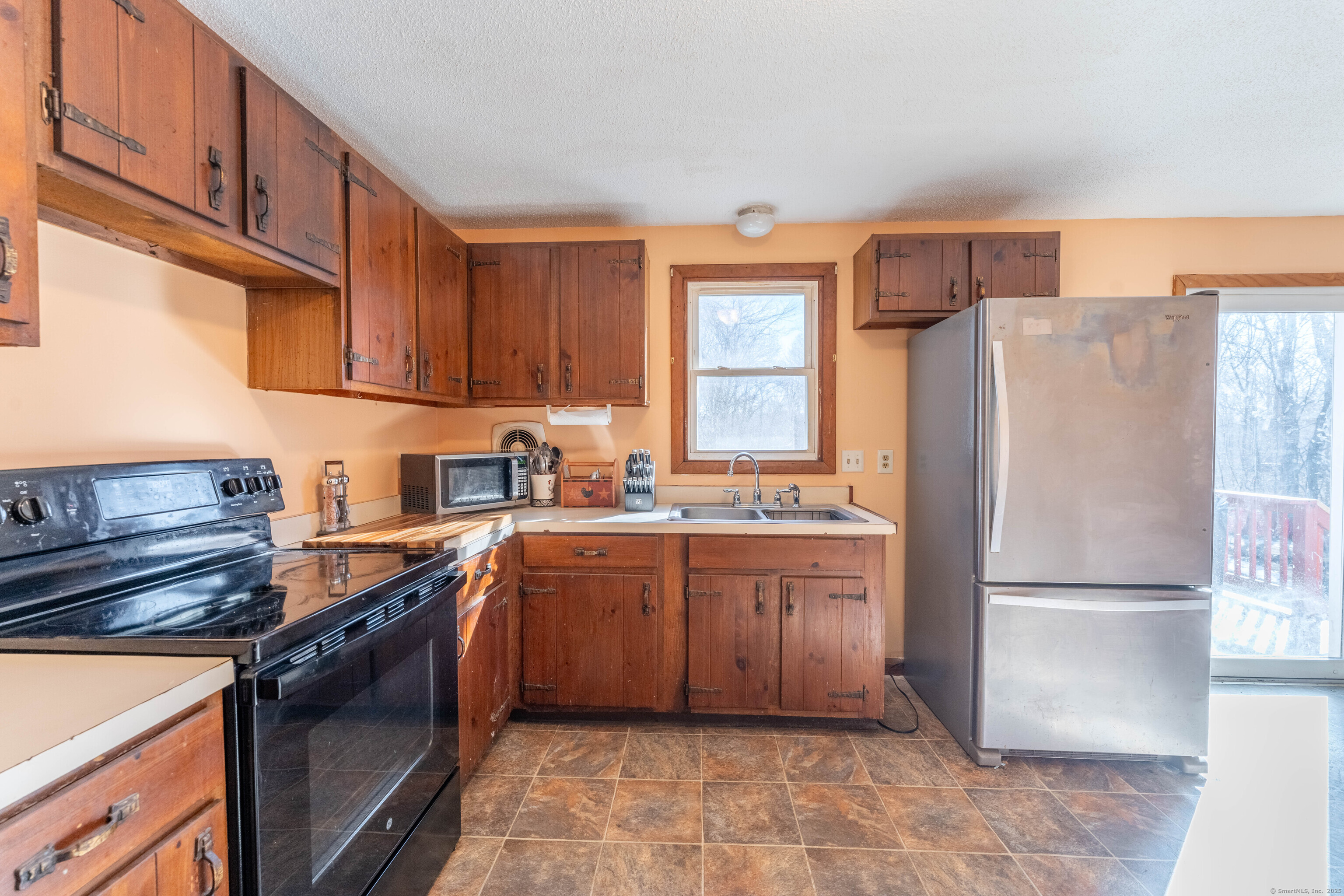 481 Church Street, Putnam, Connecticut image 7