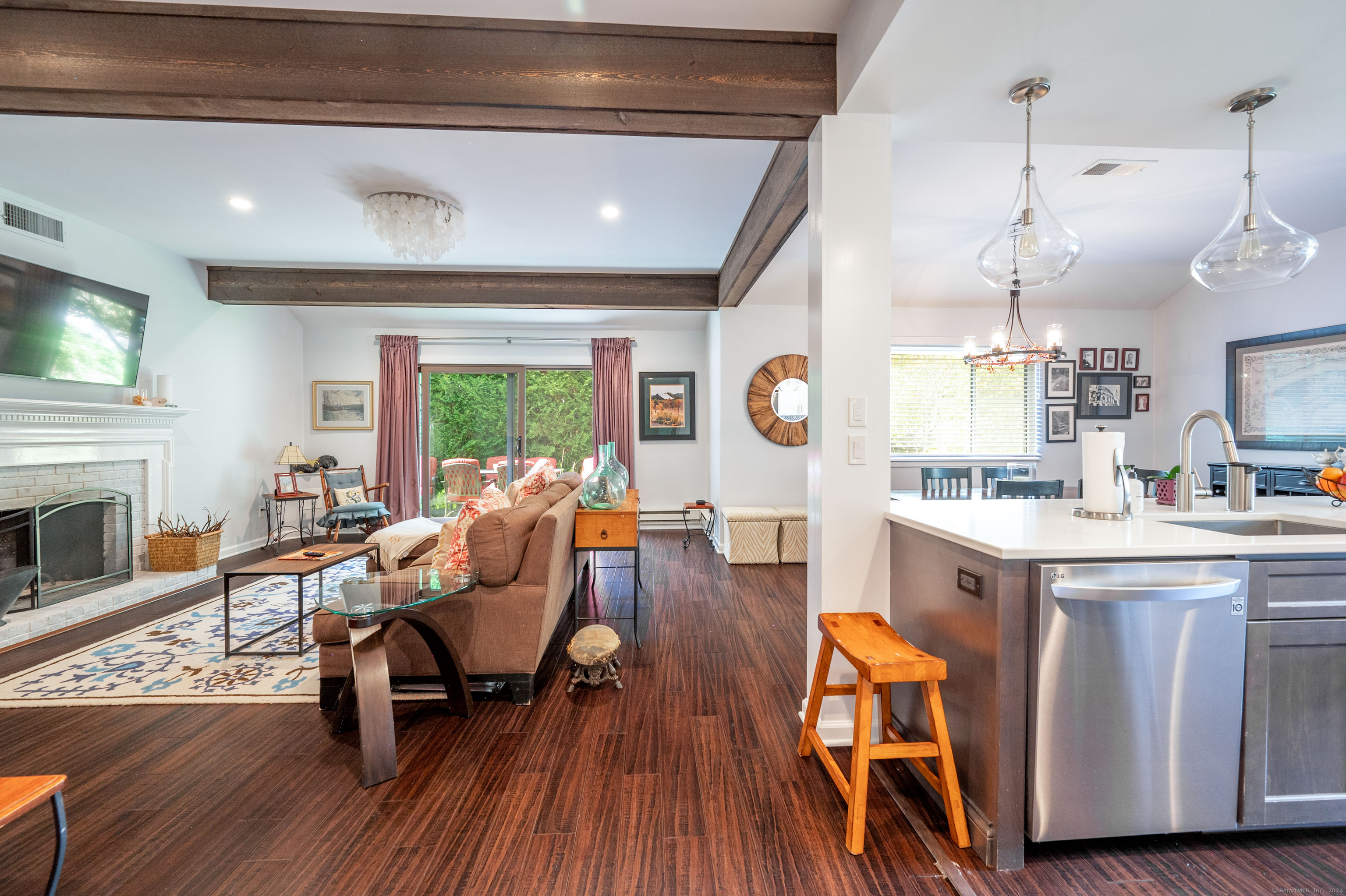 357 B Krueger Circle, Southbury, Connecticut image 11