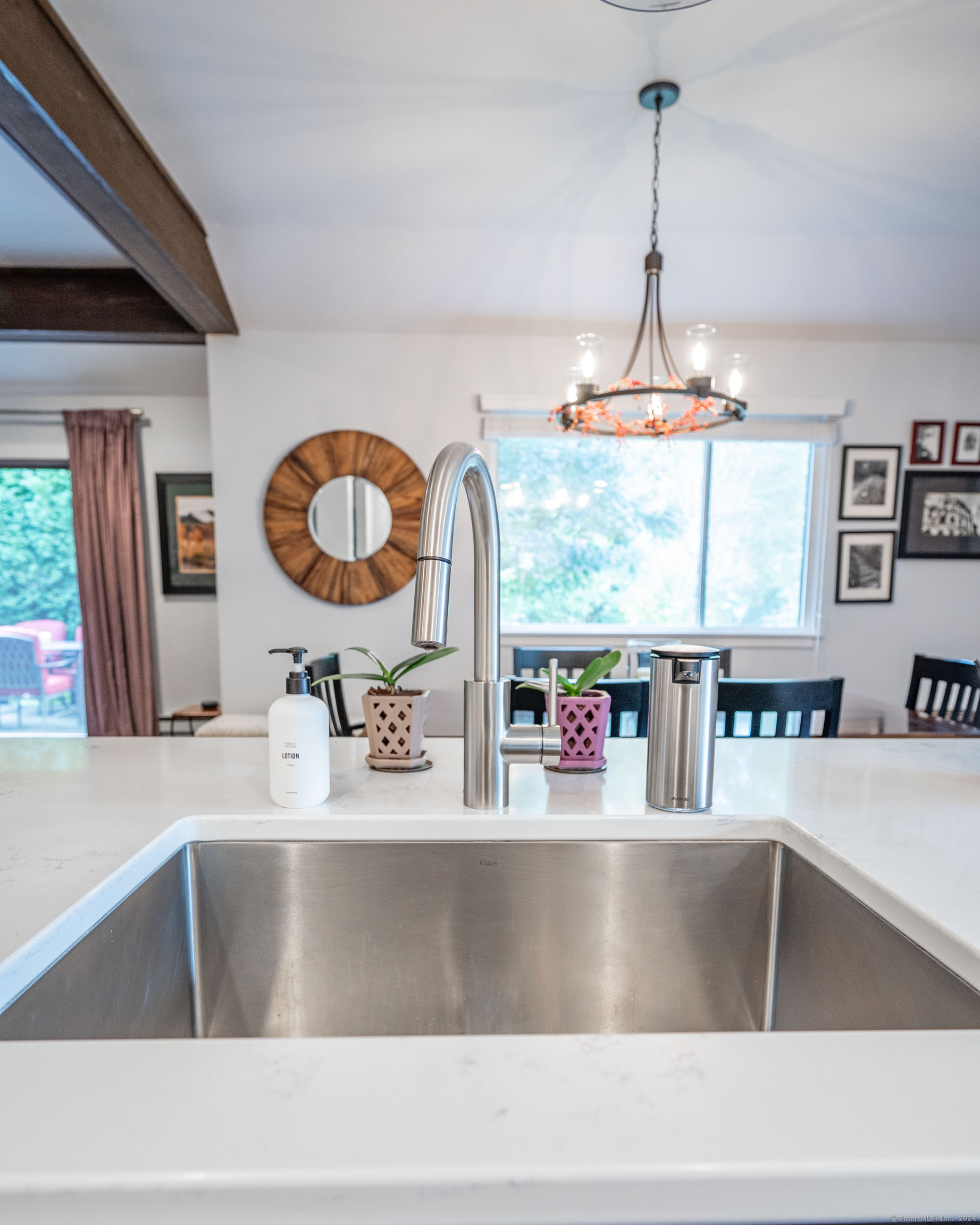 357 B Krueger Circle, Southbury, Connecticut image 6