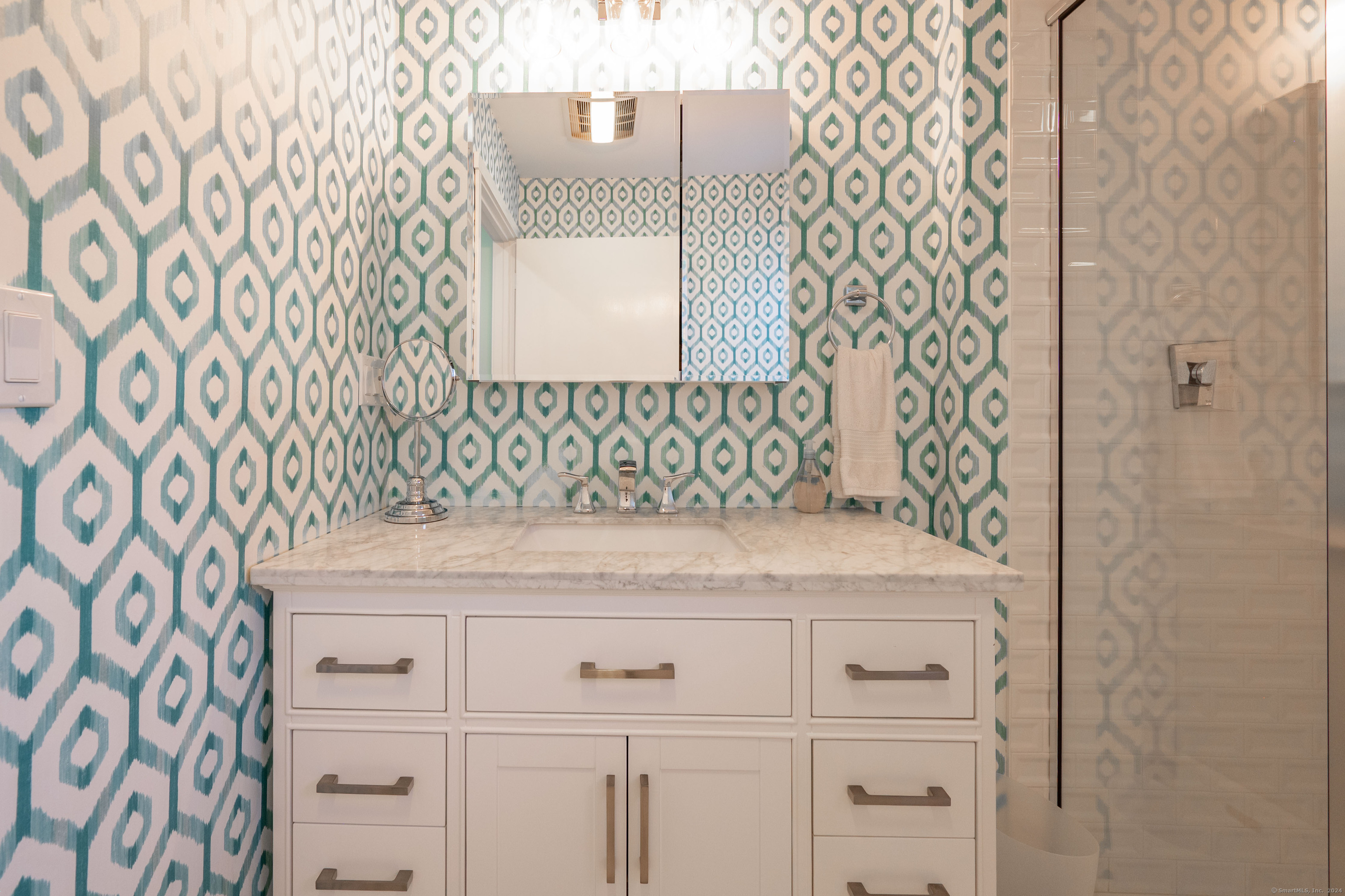 357 B Krueger Circle, Southbury, Connecticut image 26