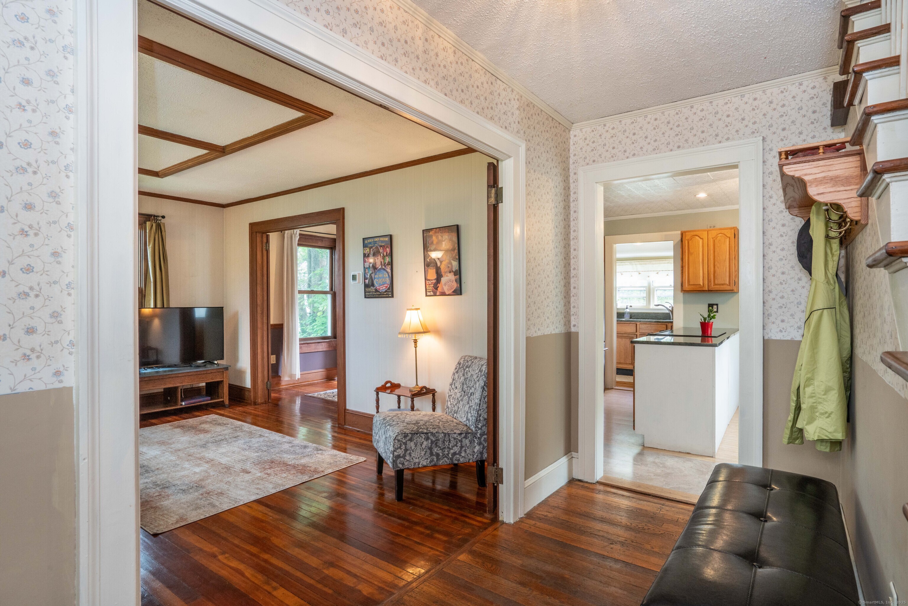 136 Naubuc Avenue, East Hartford, Connecticut image 4