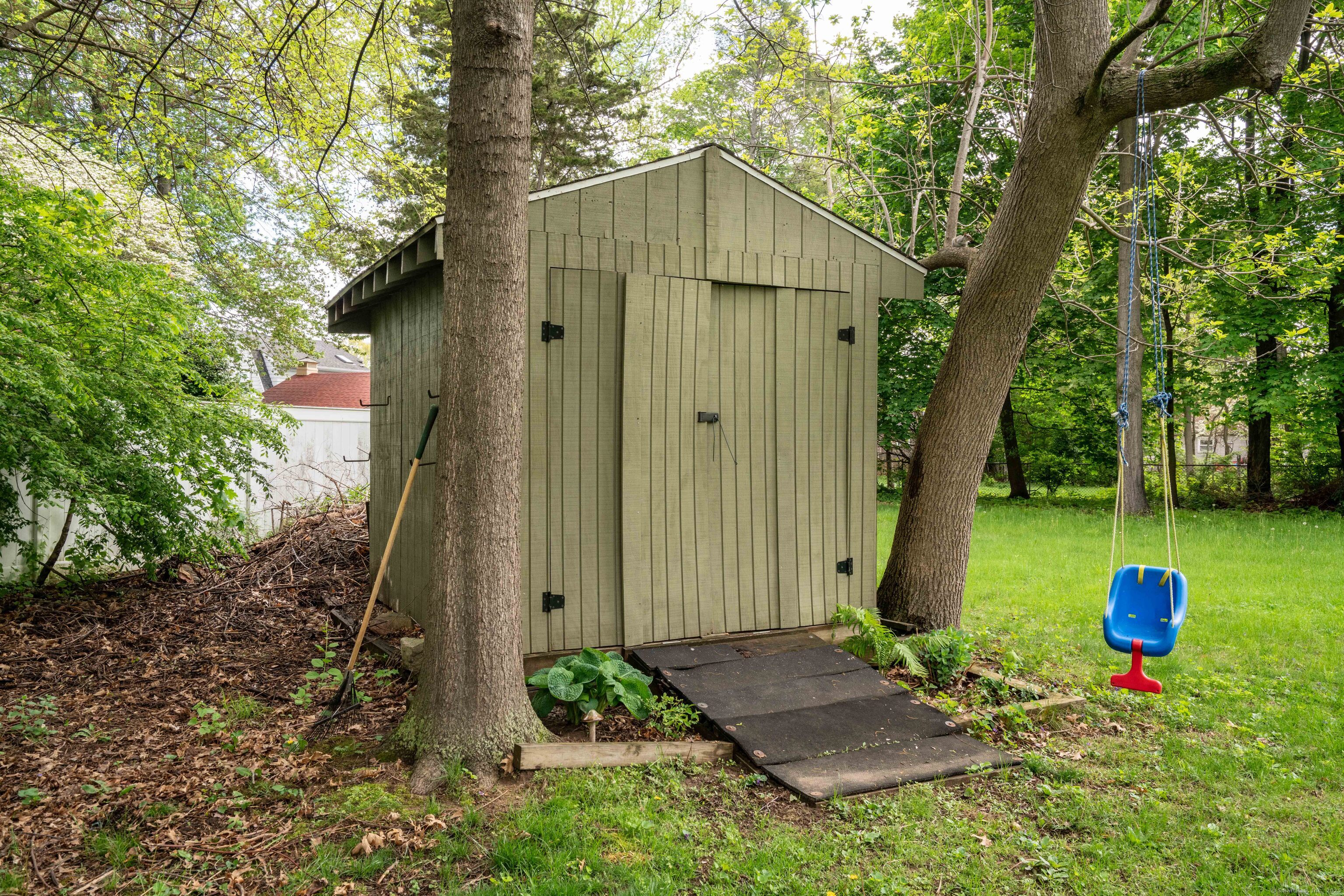 136 Naubuc Avenue, East Hartford, Connecticut image 34