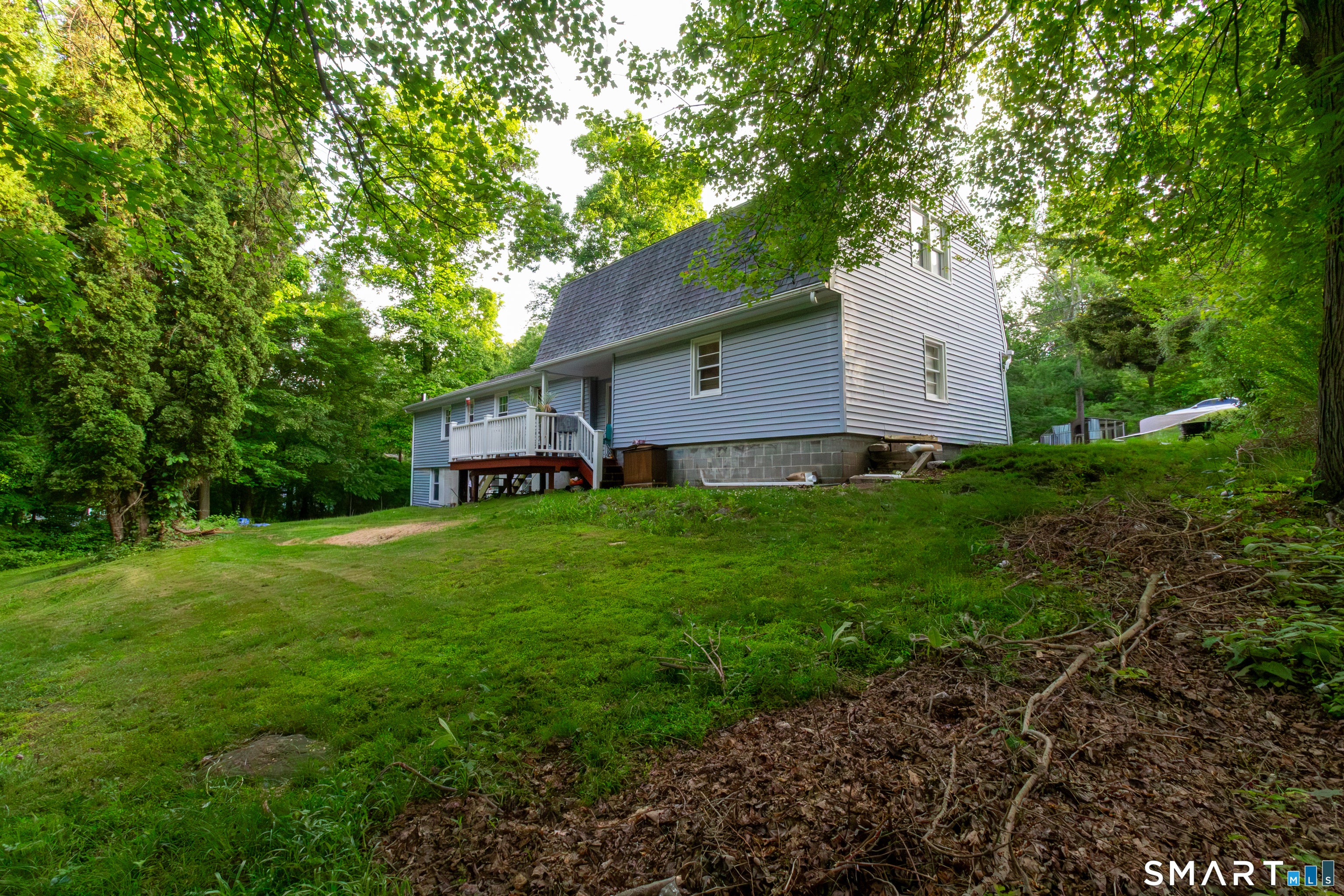 23 Great Neck Road