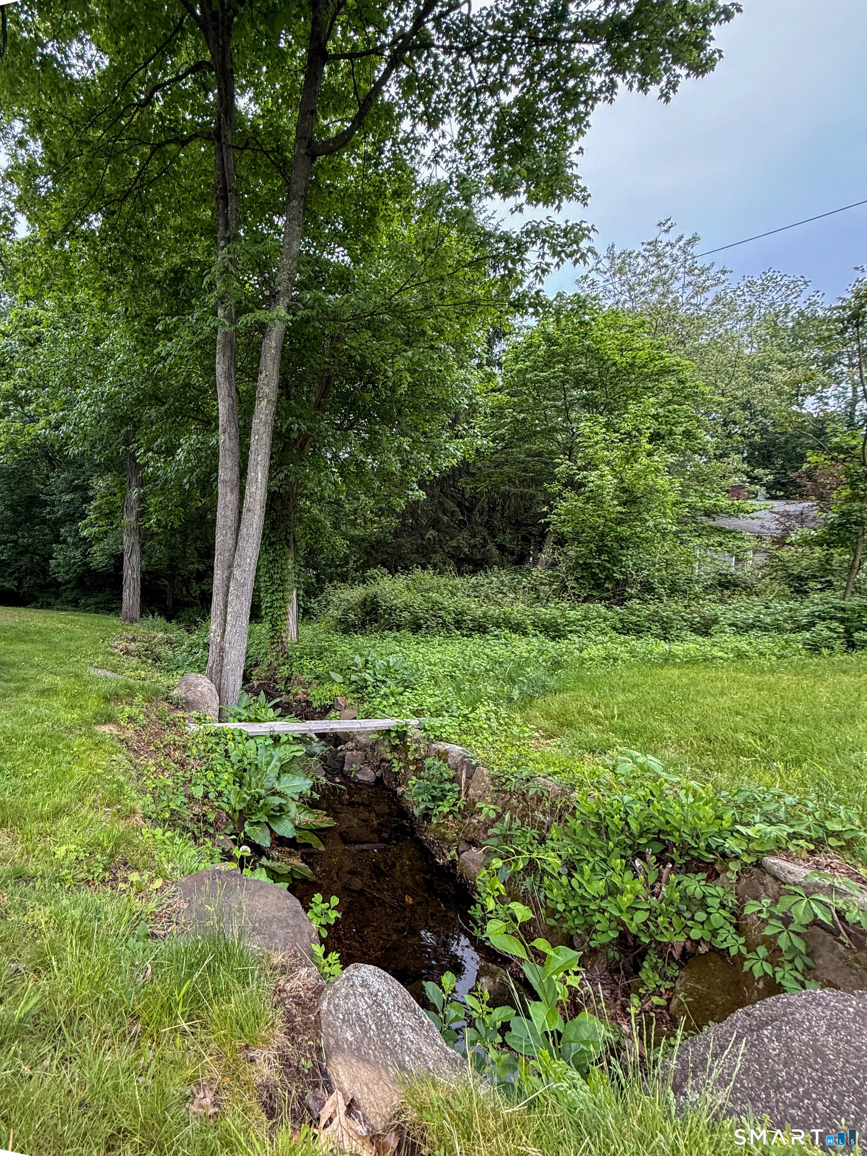 23 Great Neck Road