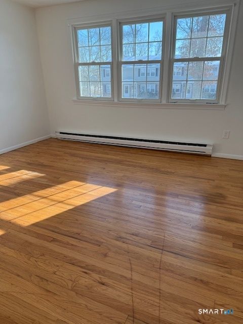 Tiny photo for 280 E Main Street #APT E2, Clinton, CT 06413 (MLS # 24151946)