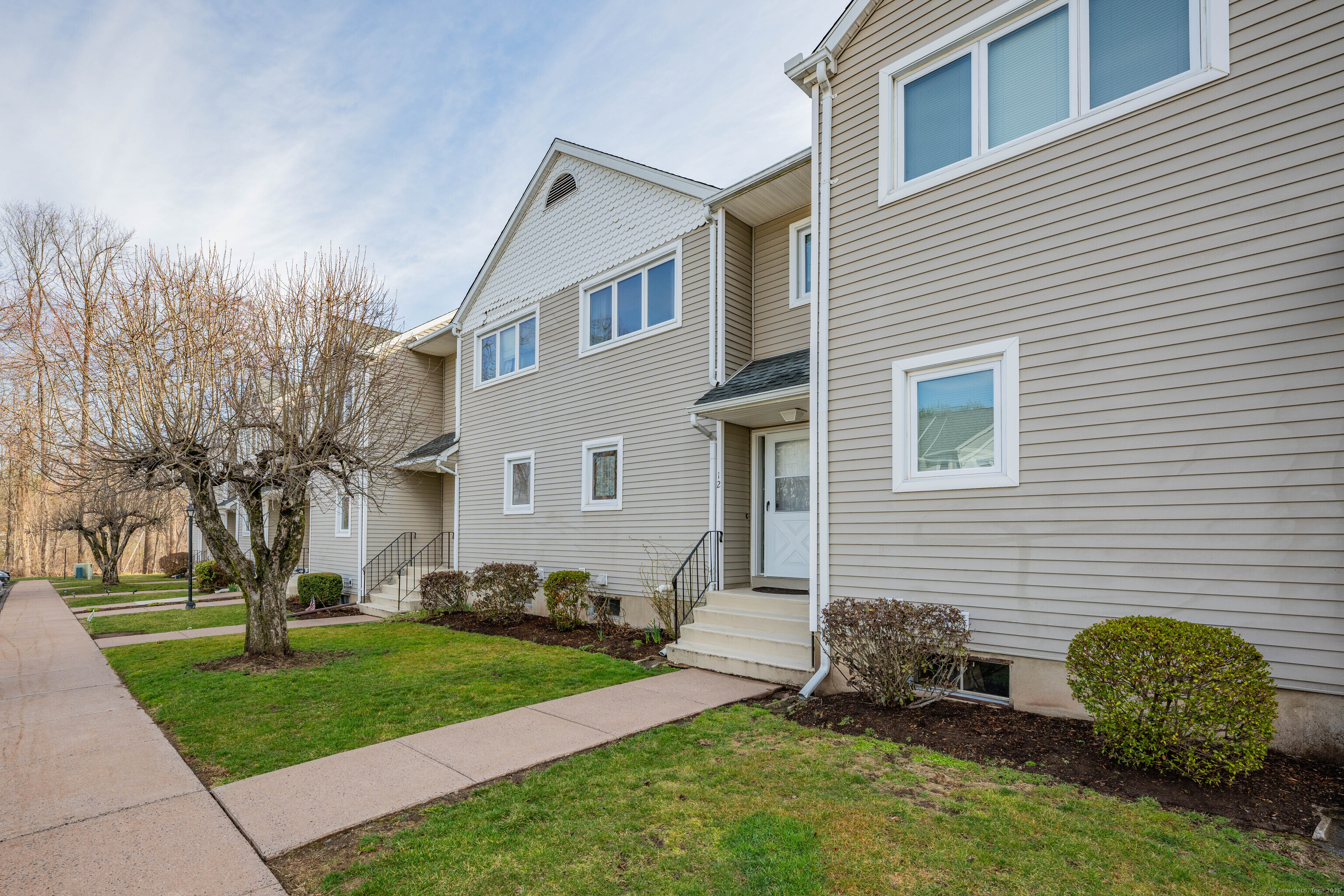 12 Oak Ridge Drive #12, Windsor Locks, Connecticut image 2