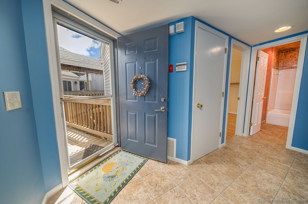 2 Mansfield Grove Road #APT 362, East Haven, Connecticut image 6