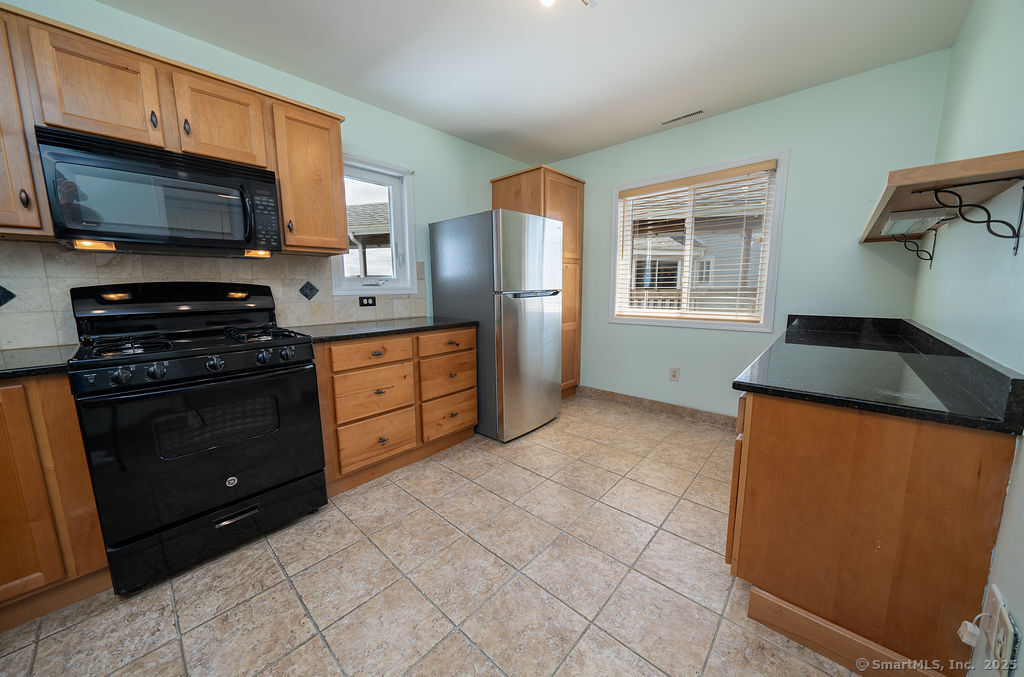 2 Mansfield Grove Road #APT 362, East Haven, Connecticut image 8