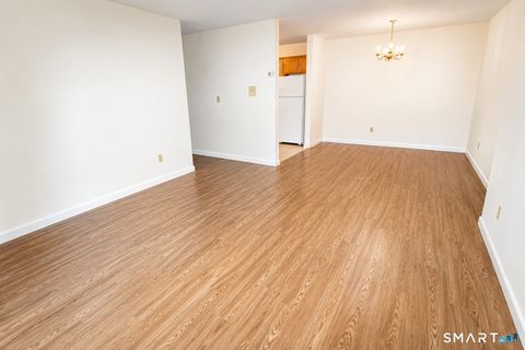 Tiny photo for 185 Scott Road #3-B, Waterbury, CT 06705 (MLS # 24188459)