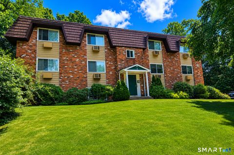 Photo of 185 Scott Road #3-B, Waterbury, CT 06705 (MLS # 24188459)