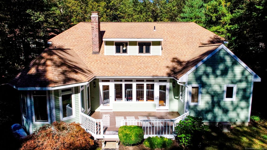 Photo of 3 Essex Court, Farmington, CT 06032 (MLS # 24132914)