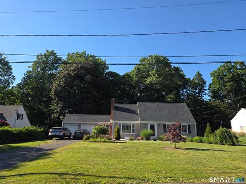 Photo of 13 Peach Tree Lane, Glastonbury, CT 06033 (MLS # 24182974)