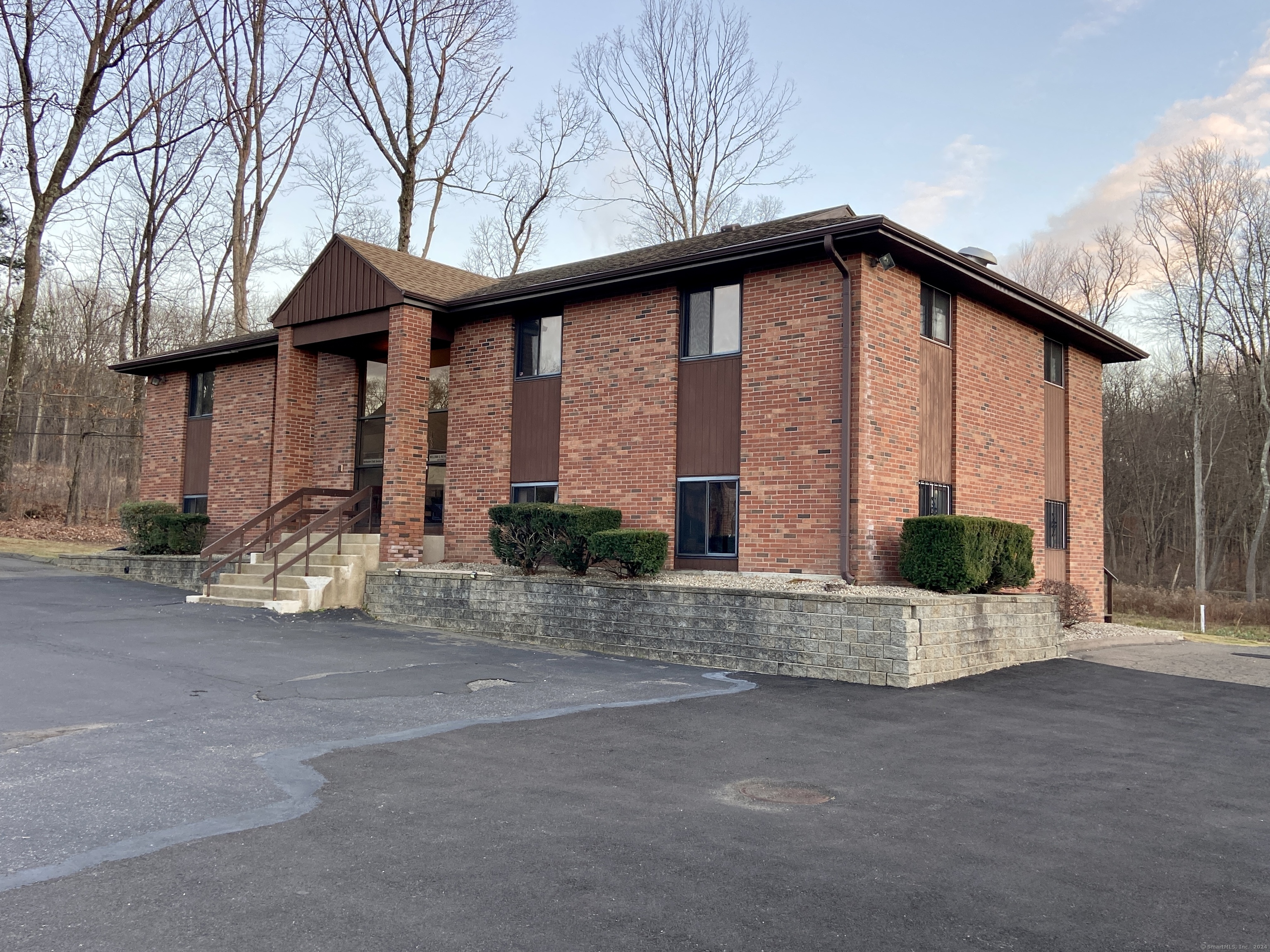 117 Hartford Turnpike