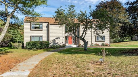 Tiny photo for 91 Riverview Road #APT 7B, East Lyme, CT 06357 (MLS # 24134077)