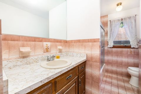 Tiny photo for 21 Crest Drive, Cromwell, CT 06416 (MLS # 24142988)