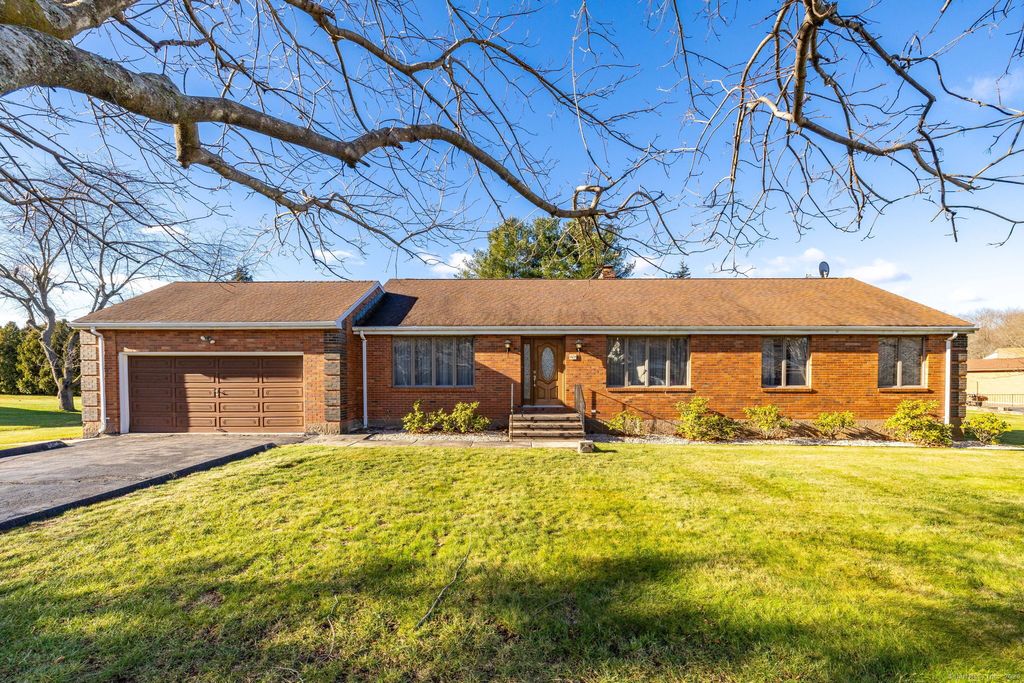 Photo of 21 Crest Drive, Cromwell, CT 06416 (MLS # 24142988)