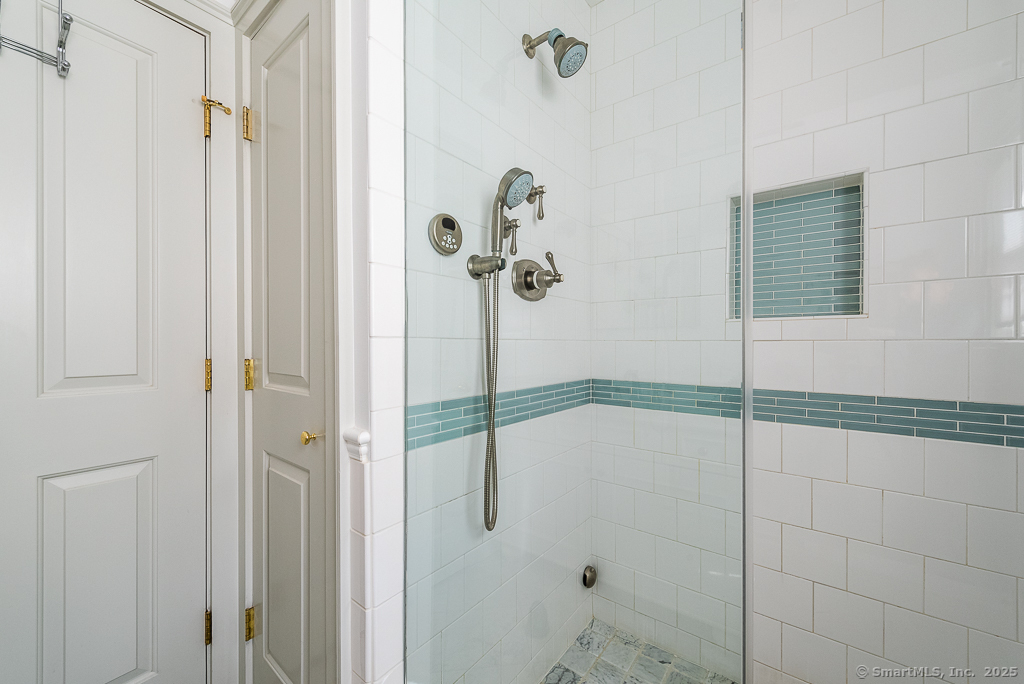 38 N Main Street #APT 6, Essex, Connecticut image 23