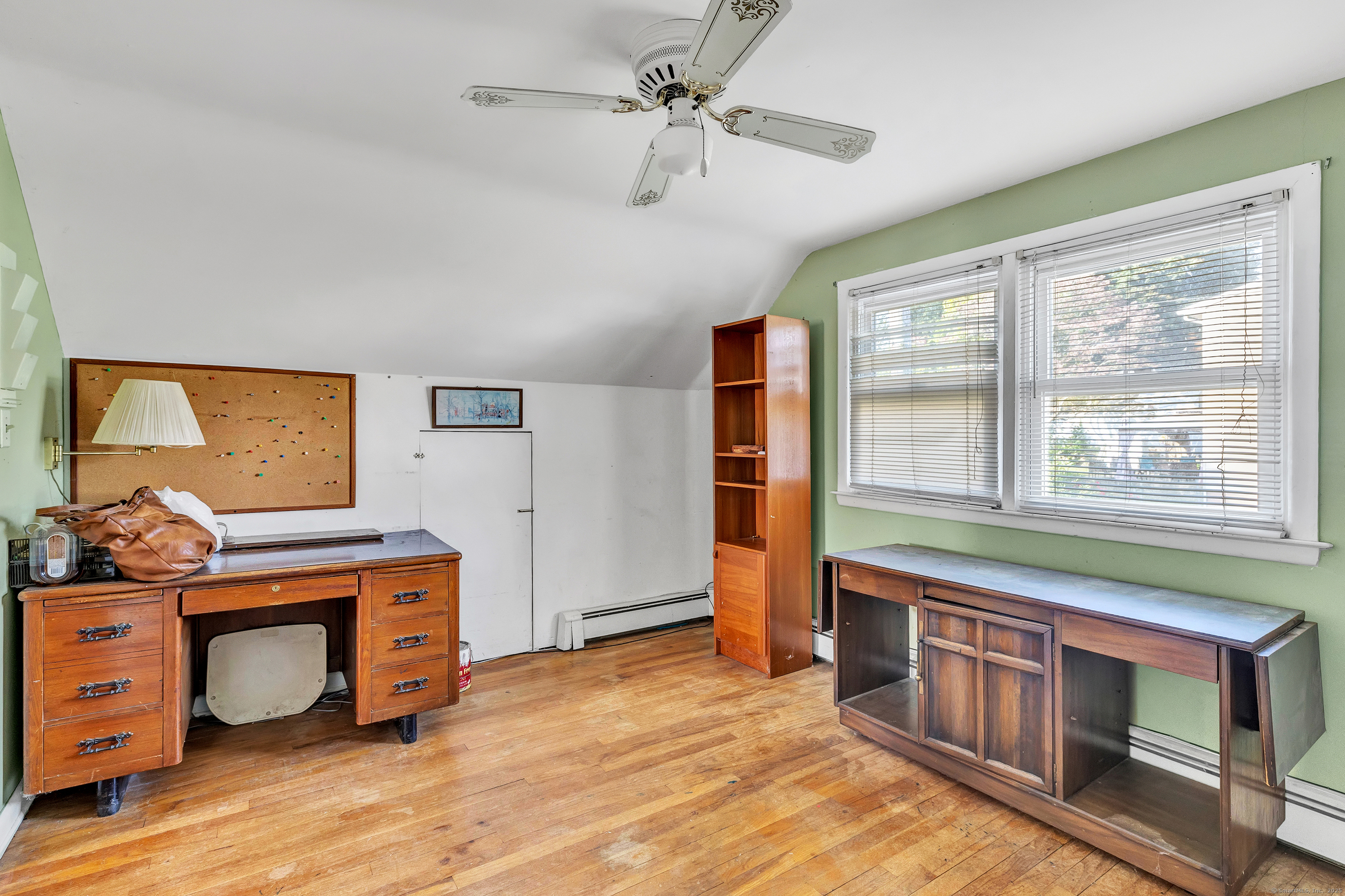 Bridgeport, Connecticut 06606, United States, 2 Bedrooms Bedrooms, ,2 BathroomsBathrooms,Residential,Pending,210755