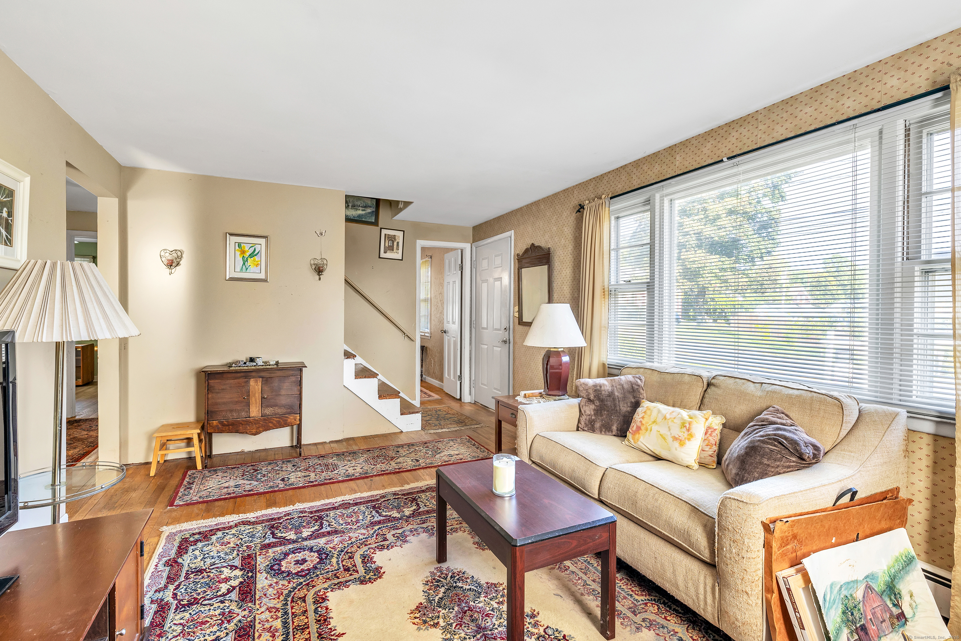 Bridgeport, Connecticut 06606, United States, 2 Bedrooms Bedrooms, ,2 BathroomsBathrooms,Residential,Pending,210755