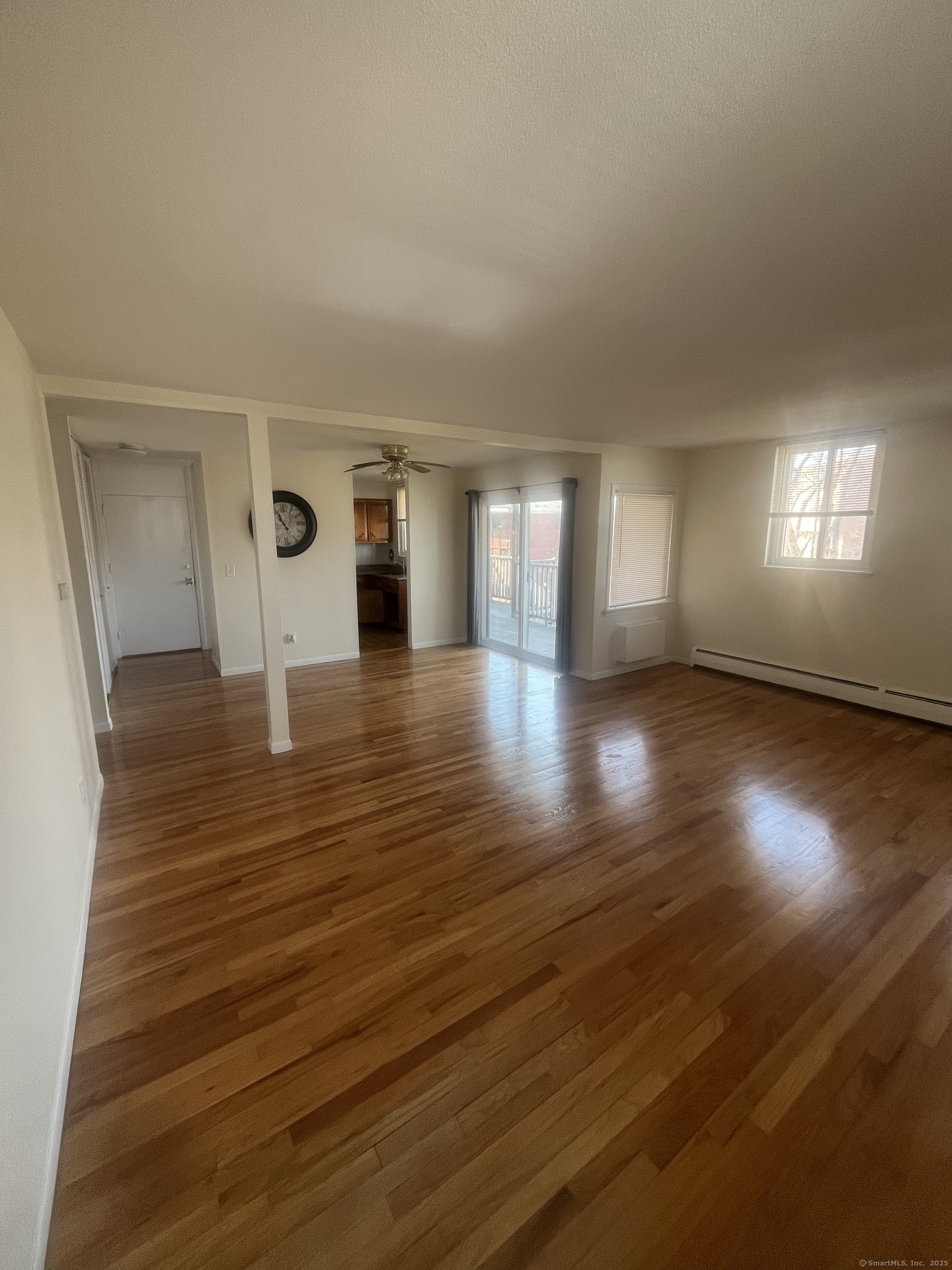 Rental Property at Fountain Street 512-C4, New Haven, Connecticut - Bedrooms: 2 
Bathrooms: 1 
Rooms: 5  - $2,000 MO.