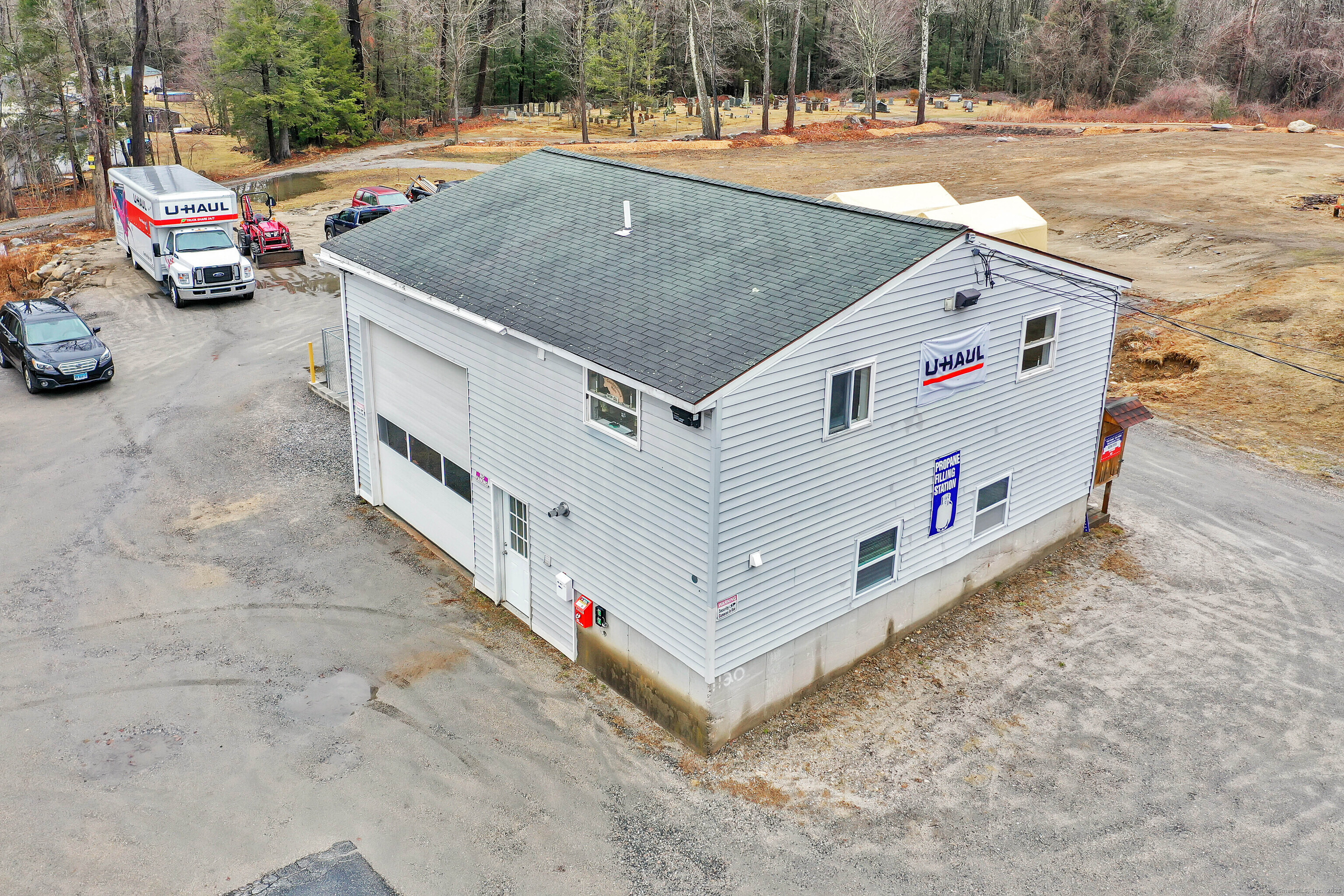 1120 Litchfield Turnpike