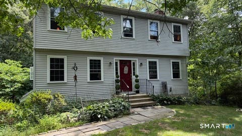 Photo of 323 Upper Grassy Hill Road, Woodbury, CT 06798 (MLS # 24200605)