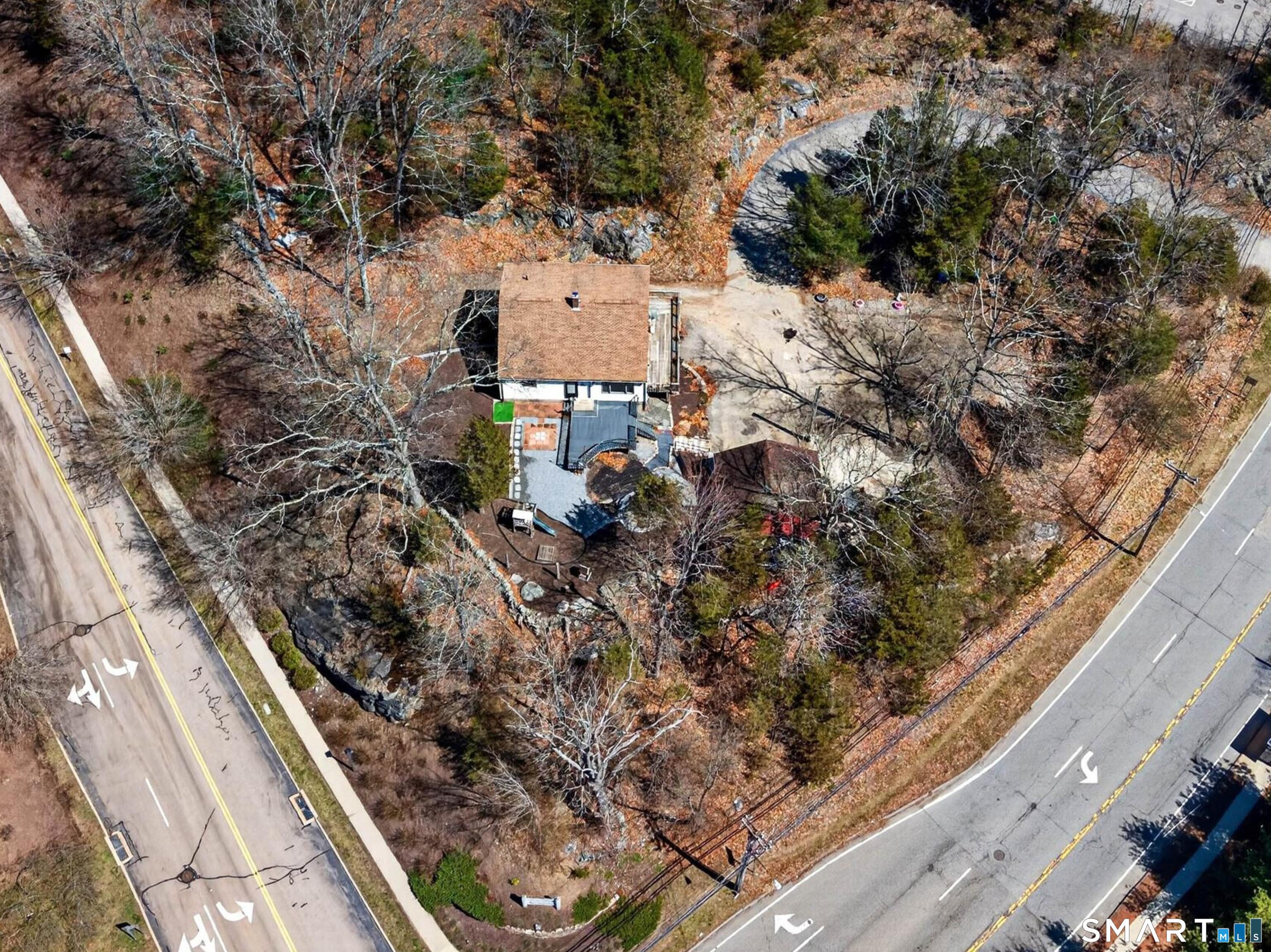 211 Salem Turnpike