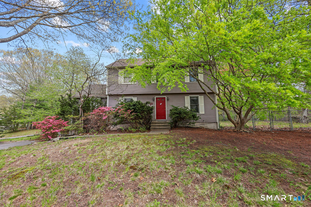 10 Oak Hill Drive