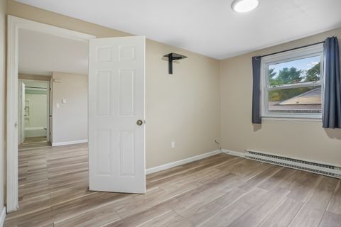 Tiny photo for 362 Colonial Avenue #APT 3A, Waterbury, CT 06704 (MLS # 24134117)