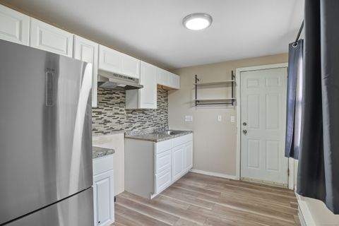 Tiny photo for 362 Colonial Avenue #APT 3A, Waterbury, CT 06704 (MLS # 24134117)