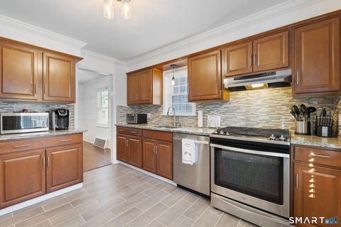 Tiny photo for 25 Lindsley Place, Stratford, CT 06615 (MLS # 24149283)