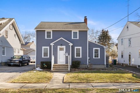 25 Lindsley Place Stratford CT 06615