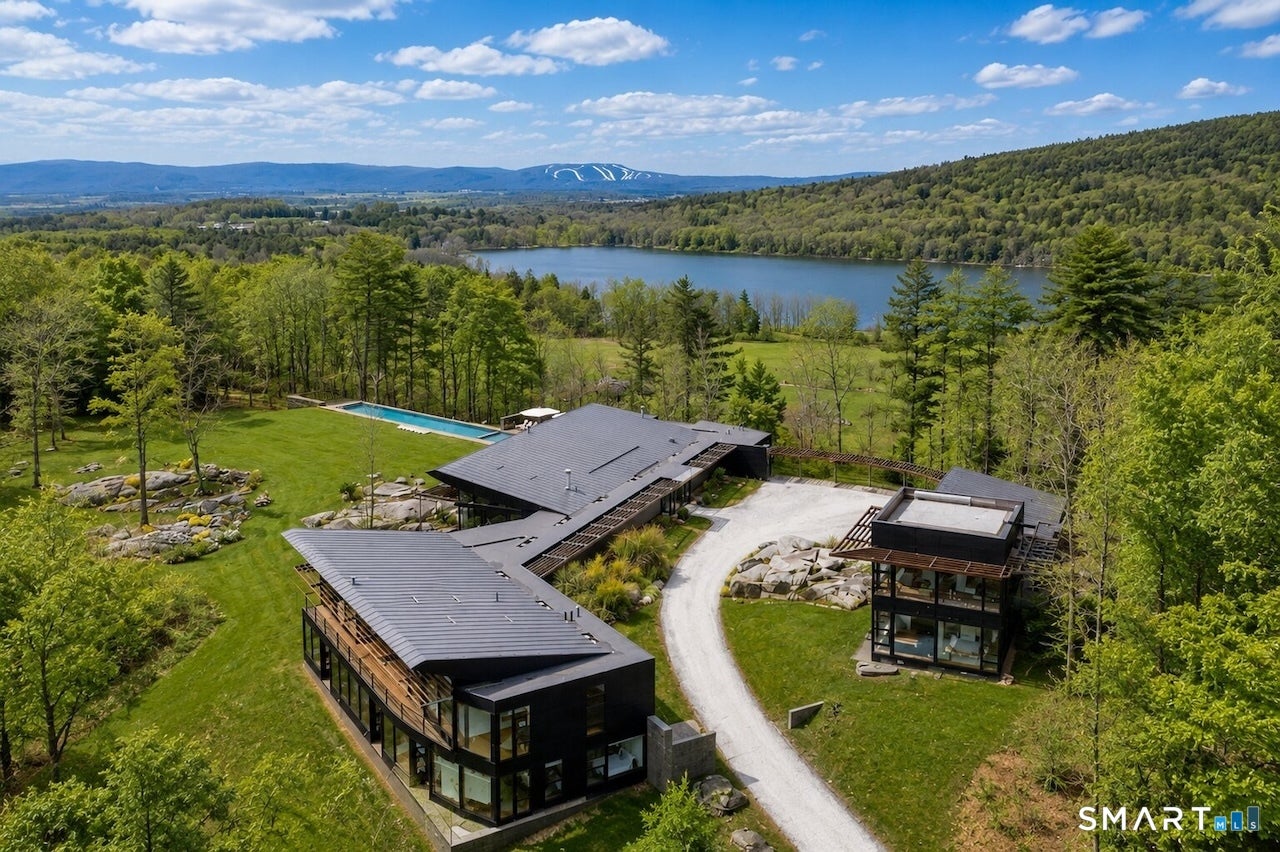 250 Long Pond Road
