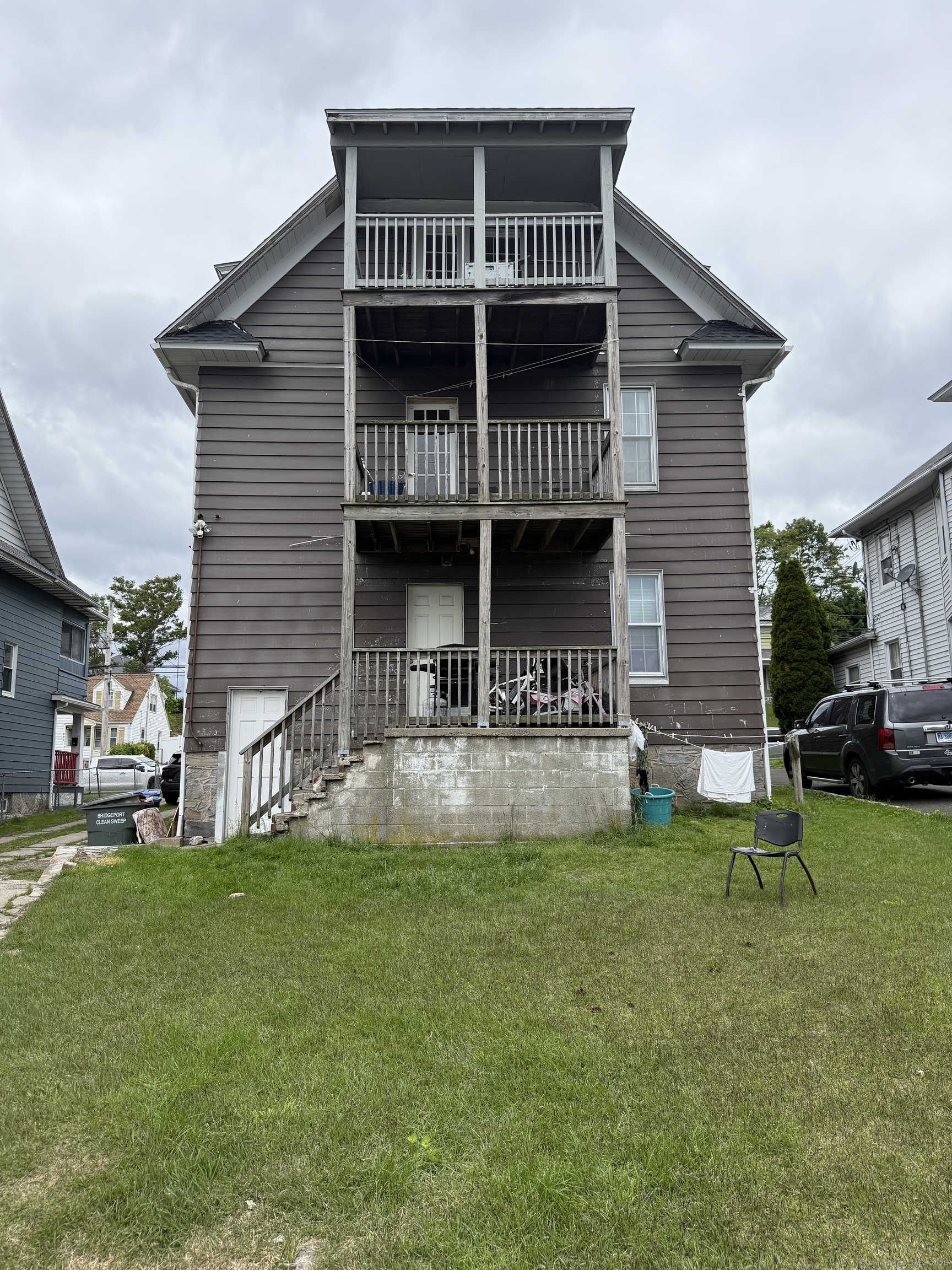 290 Ridgefield Avenue