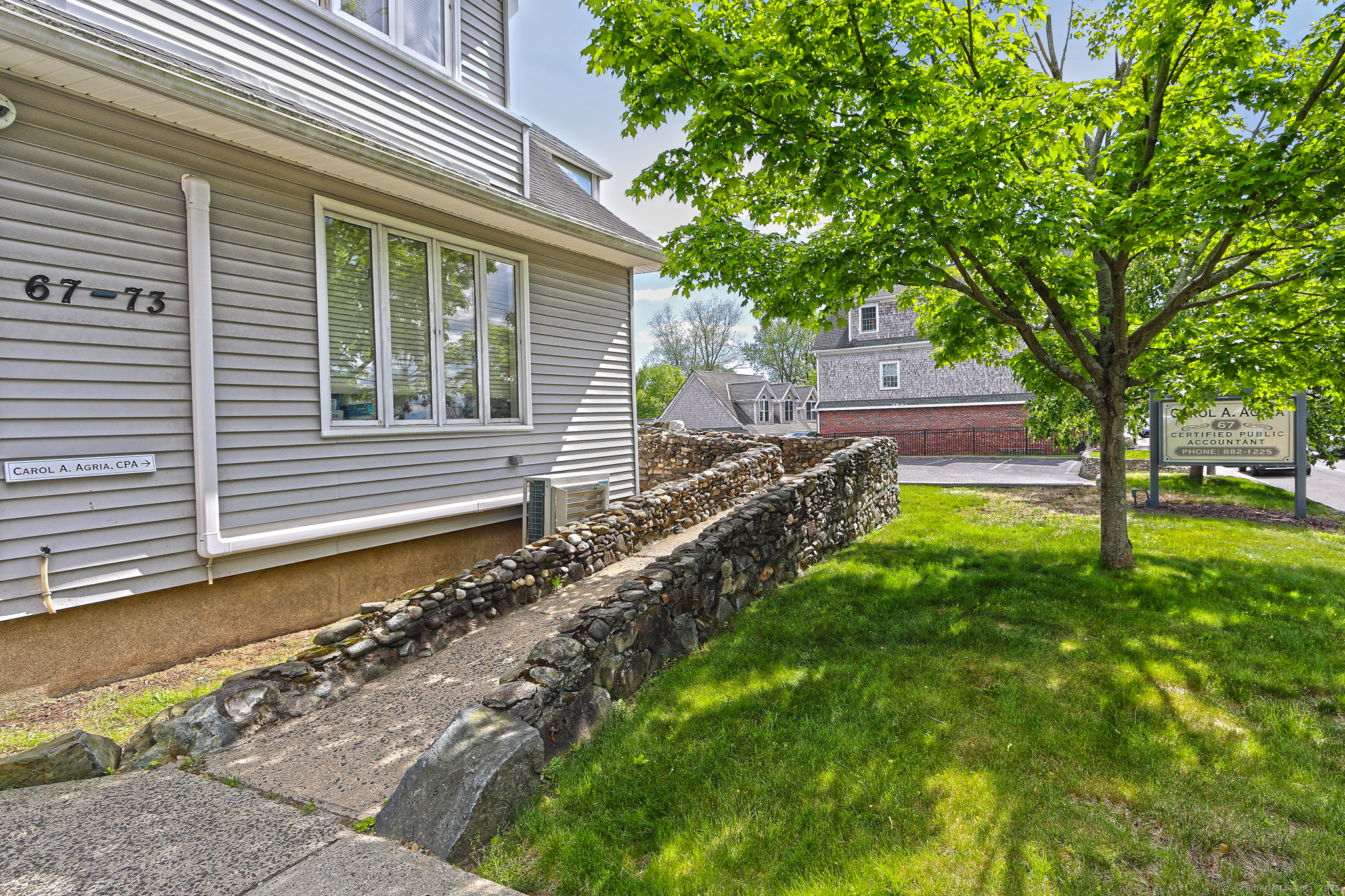 71 Bridgeport Avenue