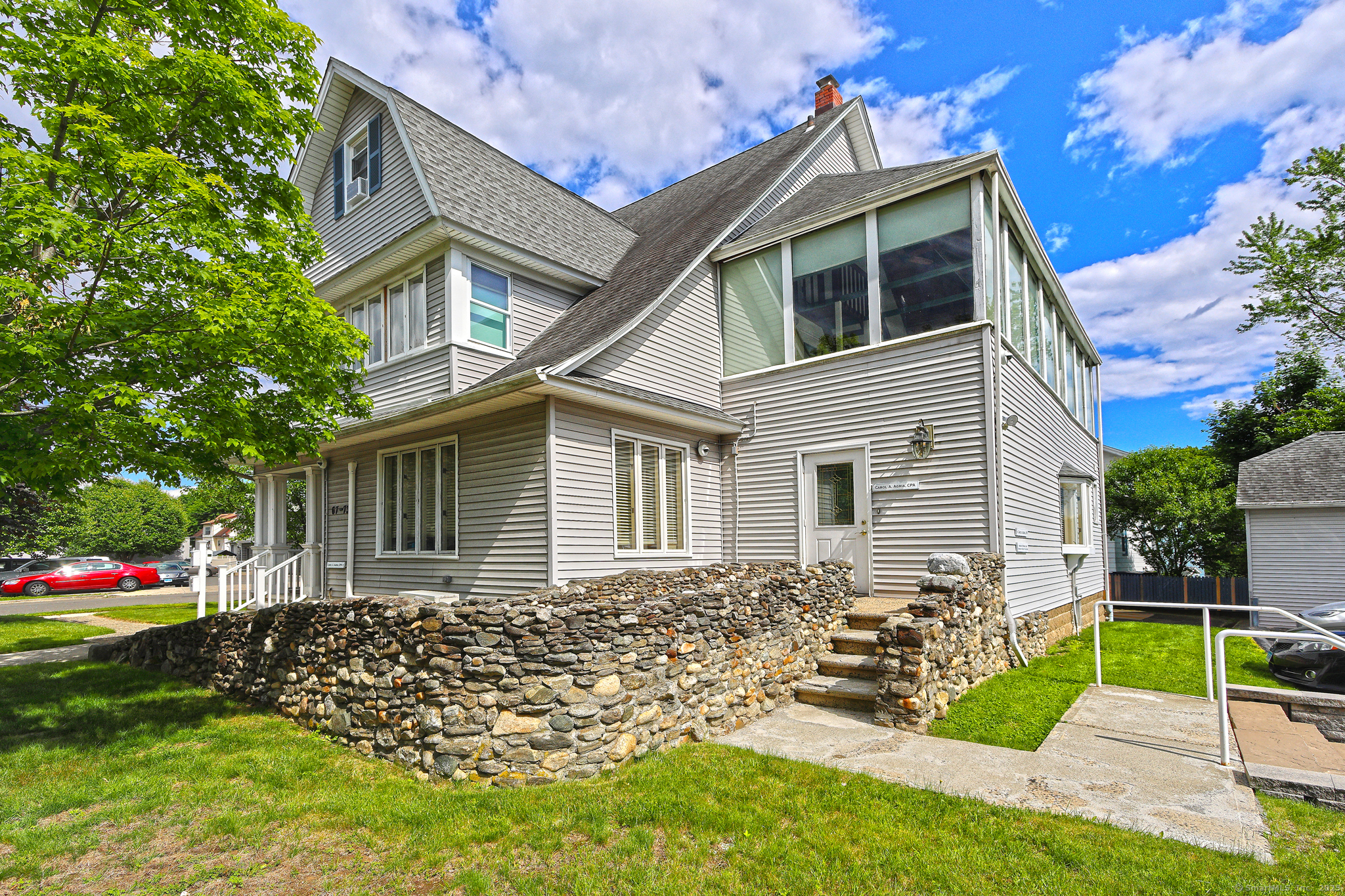 71 Bridgeport Avenue