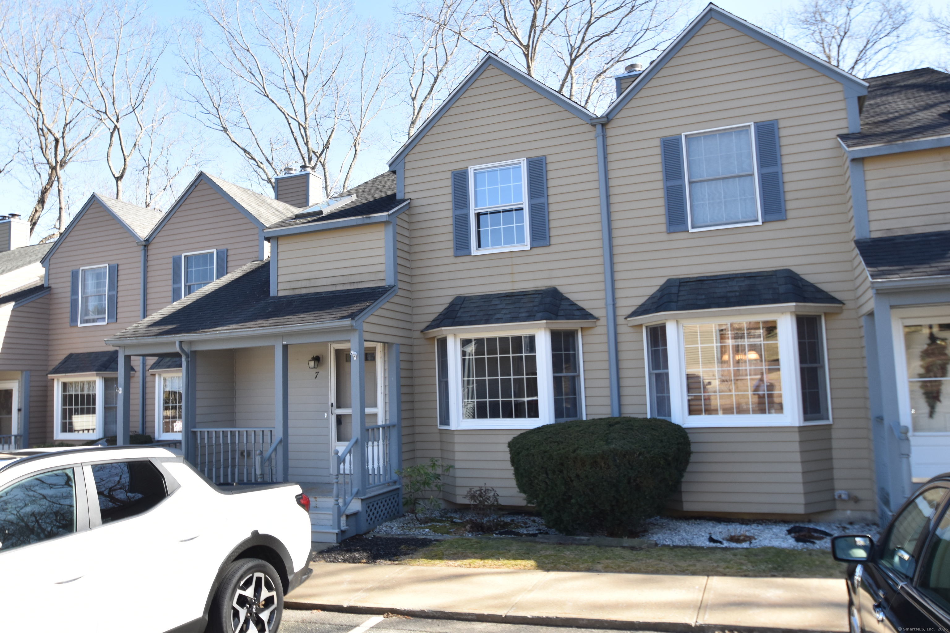 46 Edgewood Street #APT 7, Stafford, Connecticut image 1