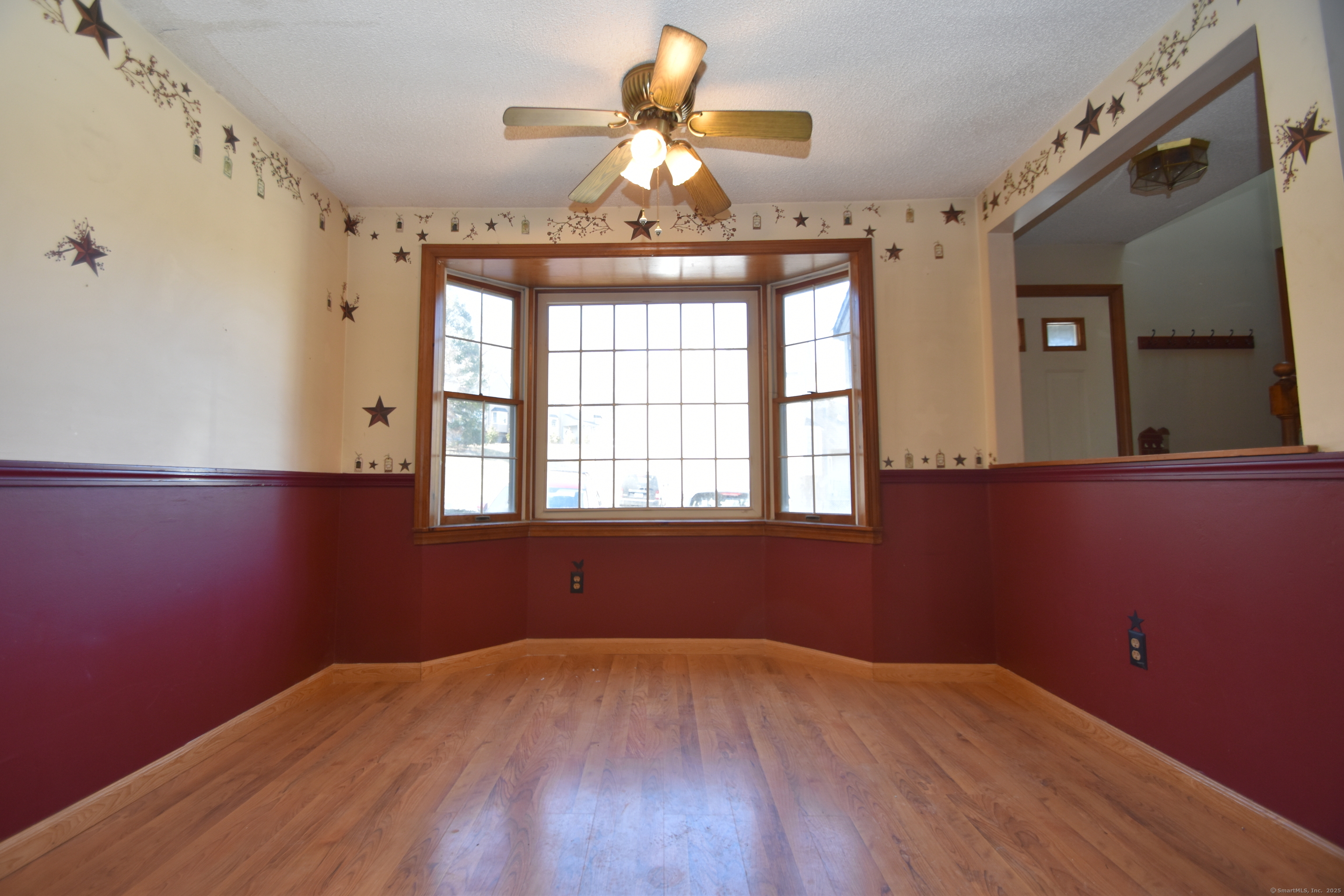 46 Edgewood Street #APT 7, Stafford, Connecticut image 2