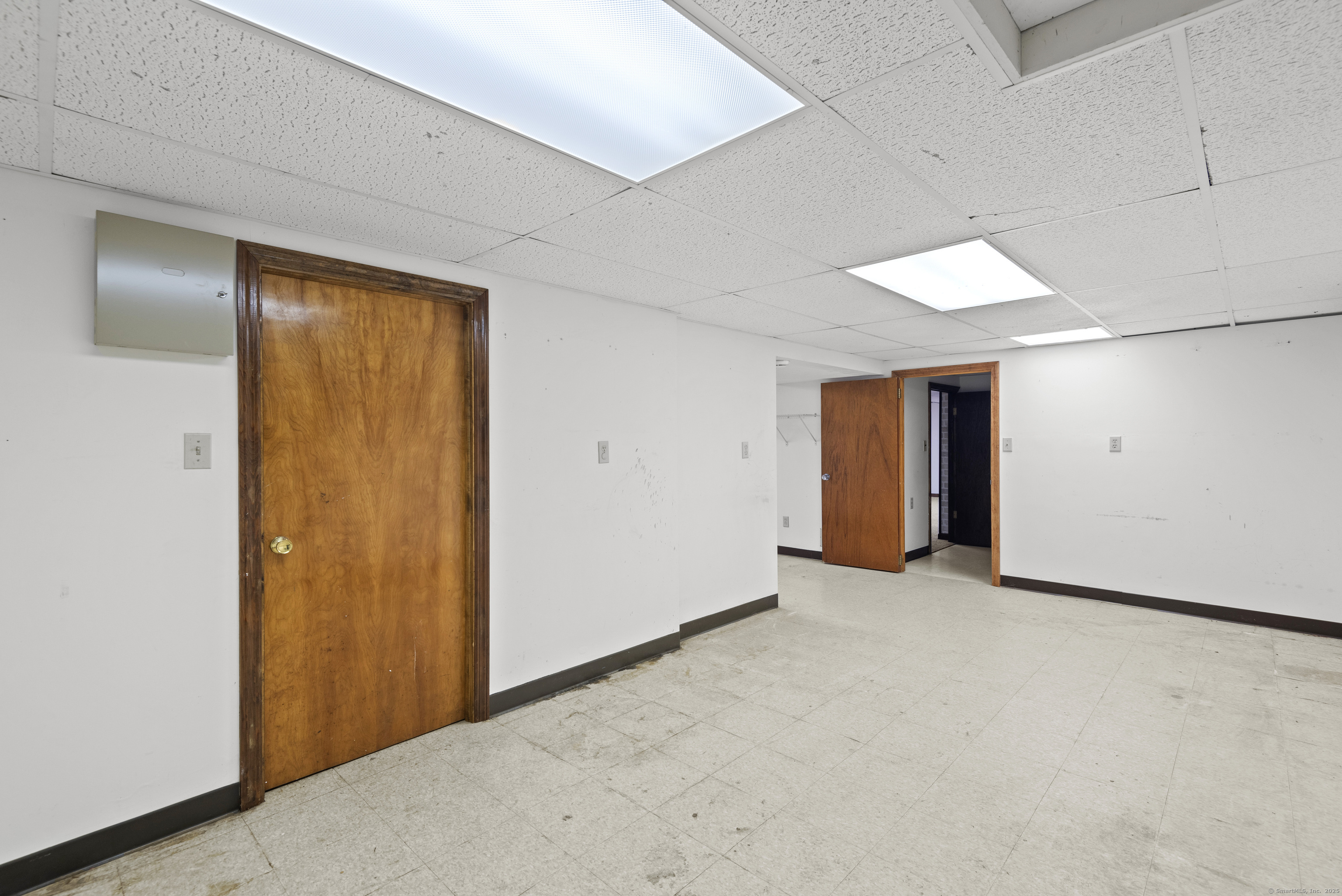 246 Sea Hill Road, North Branford, Connecticut image 32