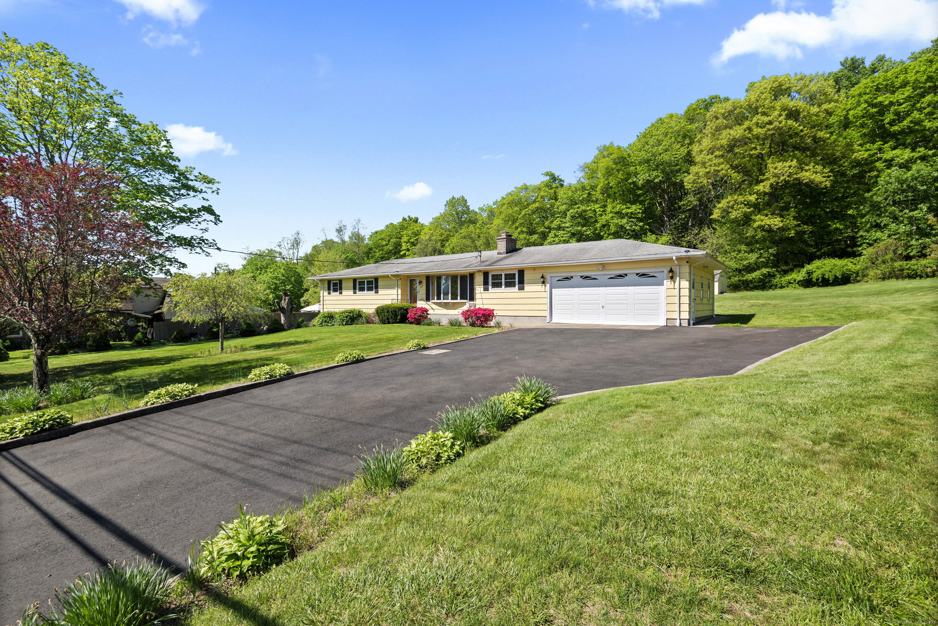 246 Sea Hill Road, North Branford, Connecticut image 2