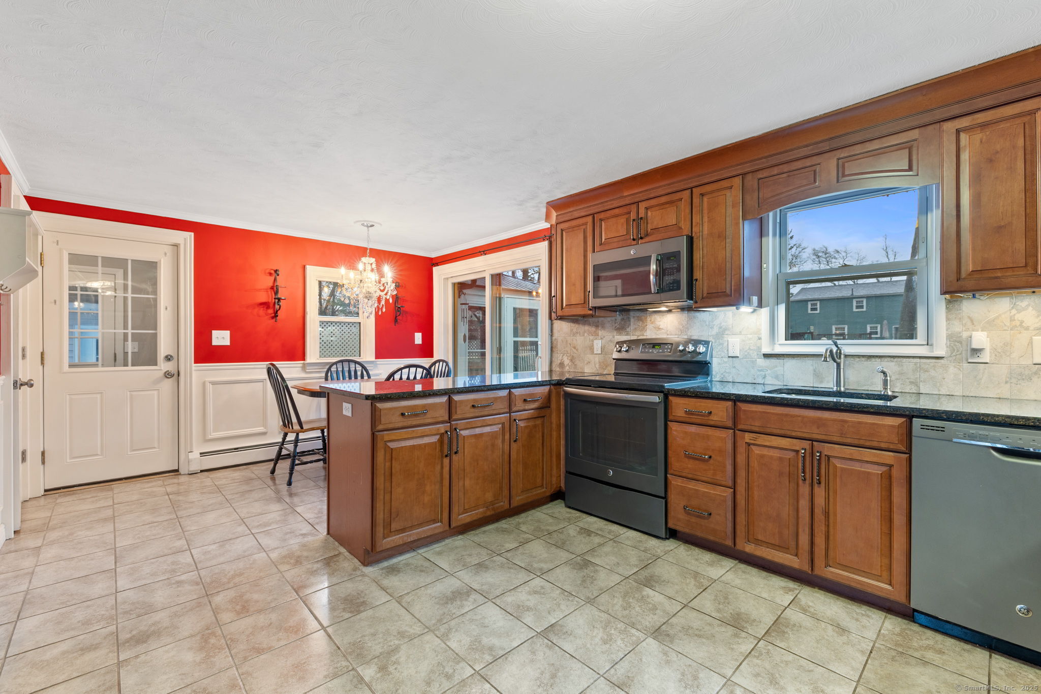 16 Marshall Road, Enfield, Connecticut image 18