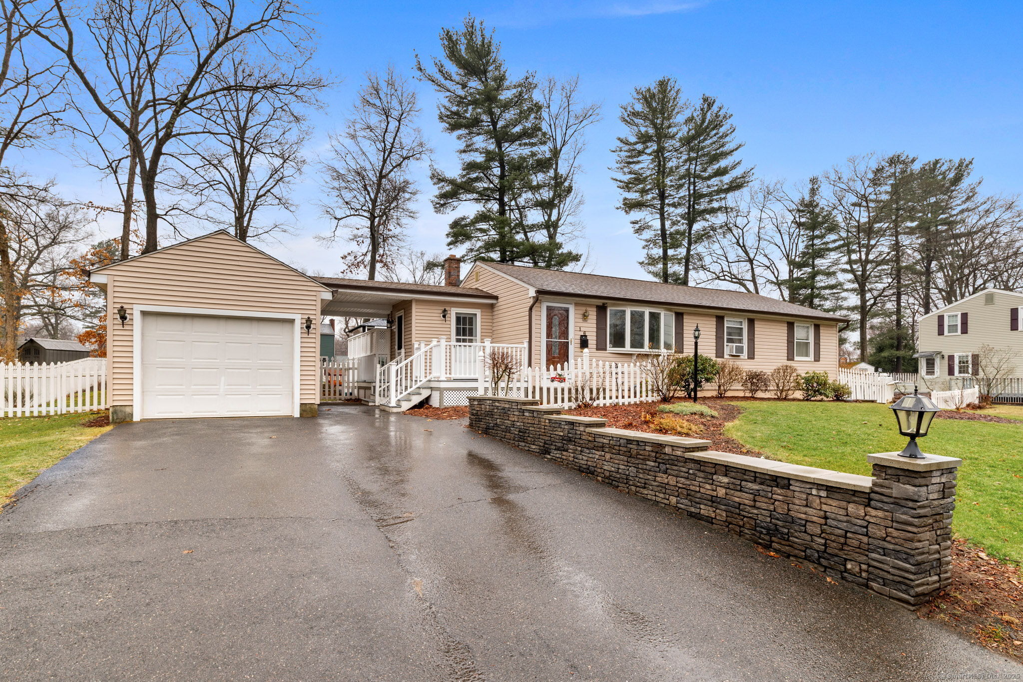 16 Marshall Road, Enfield, Connecticut image 3